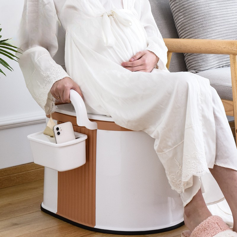 Portable toilet for adults and elderly people for indoor and outdoor use