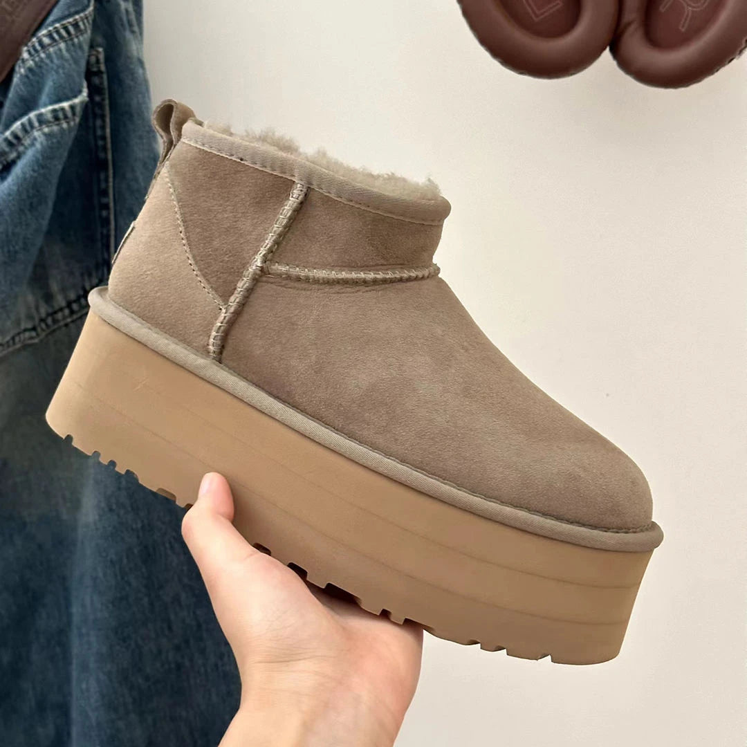 Beige Ultra Mini Ugg Boots für Damen – Gemütliche Plateau-Stiefeletten mit Fellfutter 0