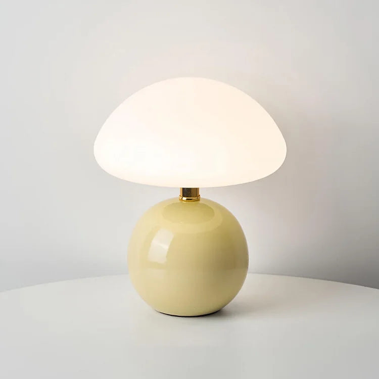ChicMushroom – Cremefarbene Beleuchtung im Bauhaus-Stil 10