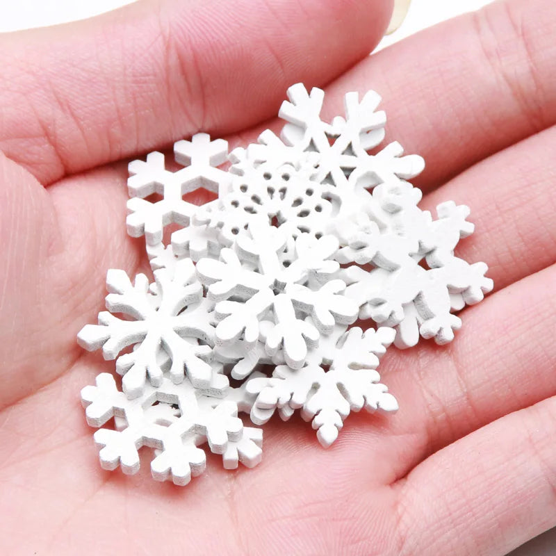 CraftyWinter | Weiße Schneeflocken aus Holz 1
