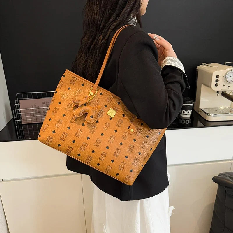 Designer Paris Fashion Crossbody Bag High-End Minimalist Leather Tote Vintage Inspired Commuter Purse Women Elegant Shopper 4