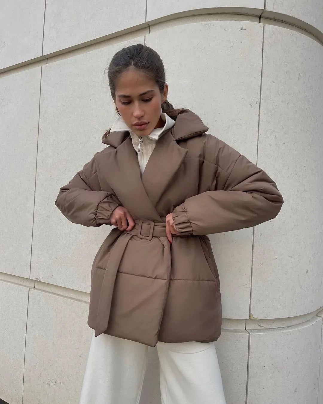 Dolie | Puffer-Winterjacke mit Gürtel für Damen 0