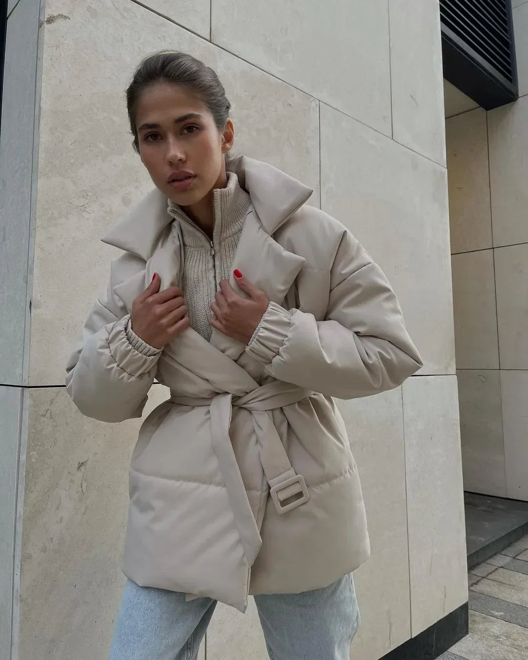 Dolie | Puffer-Winterjacke mit Gürtel für Damen 5