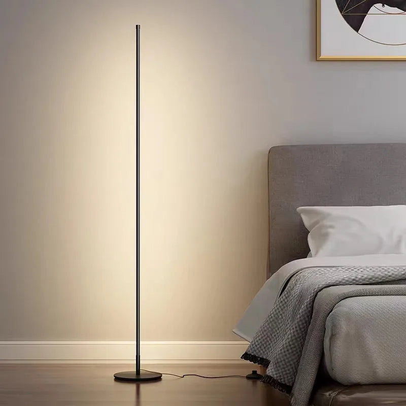 Elegante LED-Stehlampe FLORENCE für Wohnzimmer – Minimalistisches Design, Blendfreies Licht, 140 cm Hoch, Energieeffizient 3