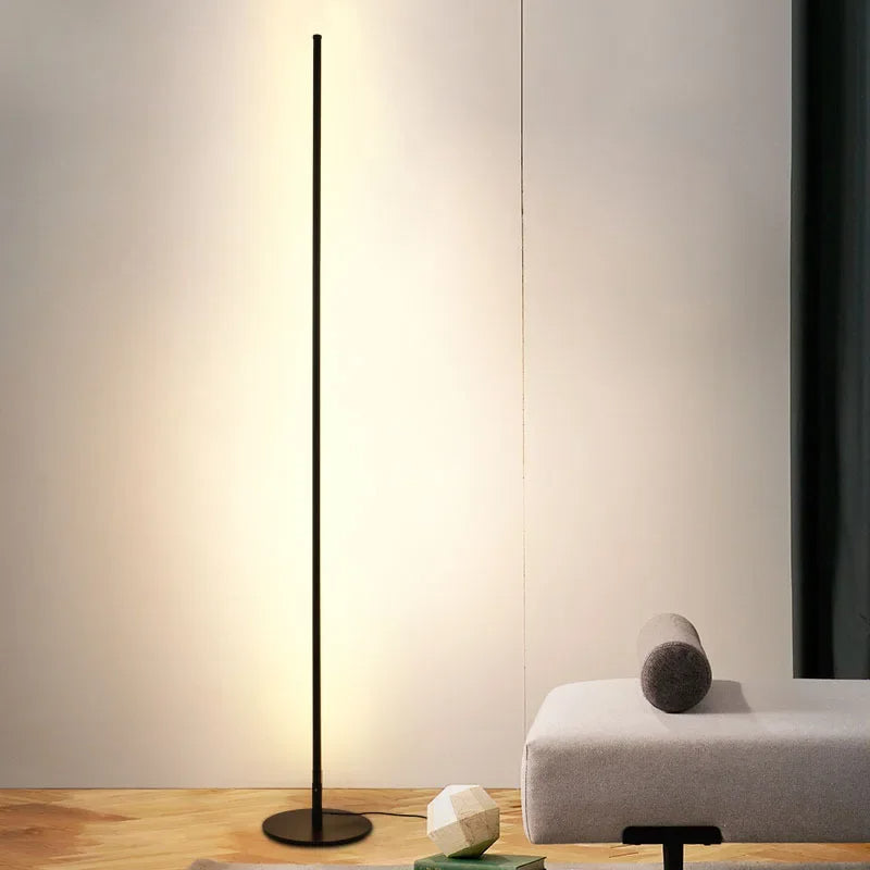 Elegante LED-Stehlampe FLORENCE für Wohnzimmer – Minimalistisches Design, Blendfreies Licht, 140 cm Hoch, Energieeffizient 4