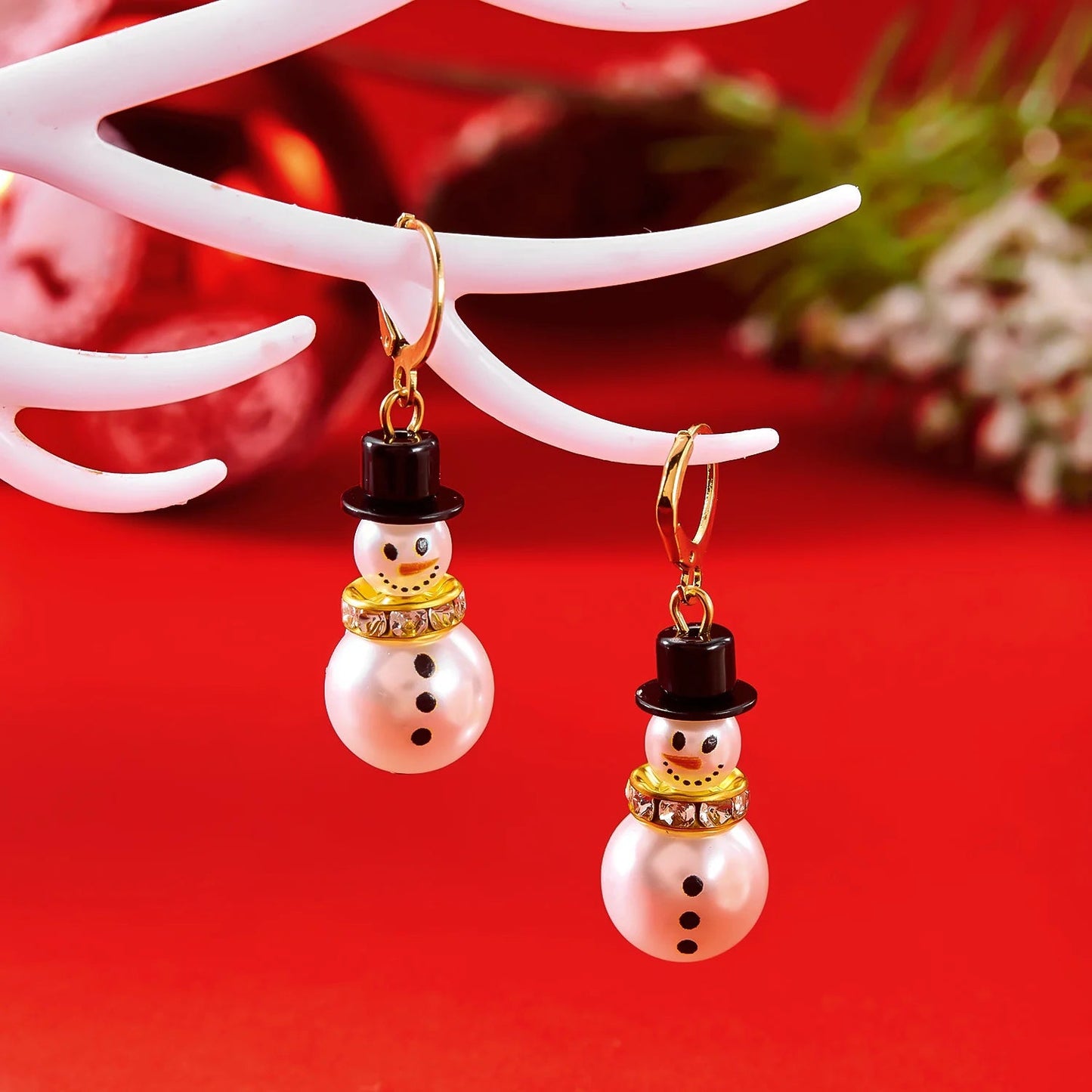 Elegante Perlenohrringe mit Zirkonia im Schneeflocken-Design – Glänzende Ohrringe aus Silber für festliche Anlässe 3