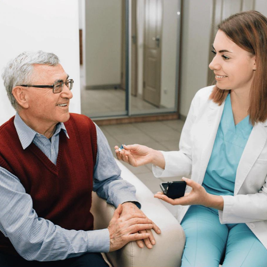 Invisible Rechargeable Hearing Aids with Noise Cancellation – Comfortable and Discreet Design for Mild to Moderate Hearing Loss