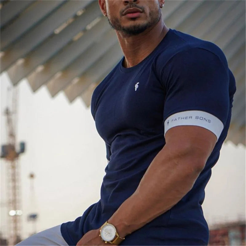 Herren T-Shirt Muscle Fit Kurzarm Atmungsaktives Material für Athletischen Look 5