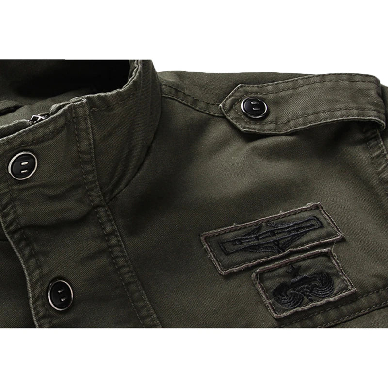 Herrenjacke Militärgrün Eleganter Schnitt Bequeme Passform 4