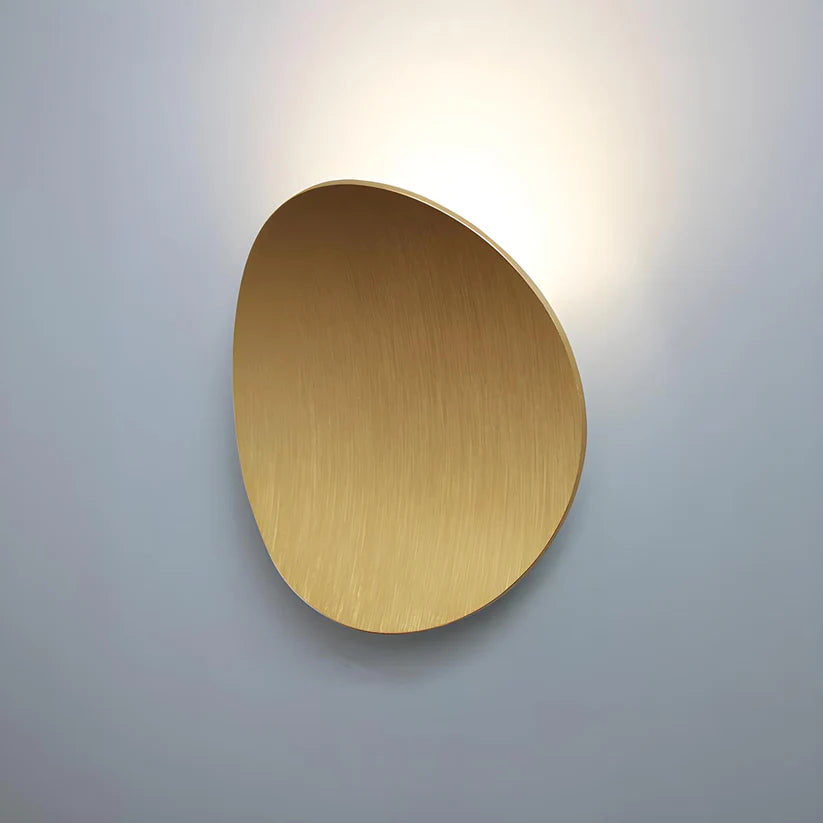 Illumaia | Minimalistische Wandleuchte aus Metall mit kreisförmigem Design 7
