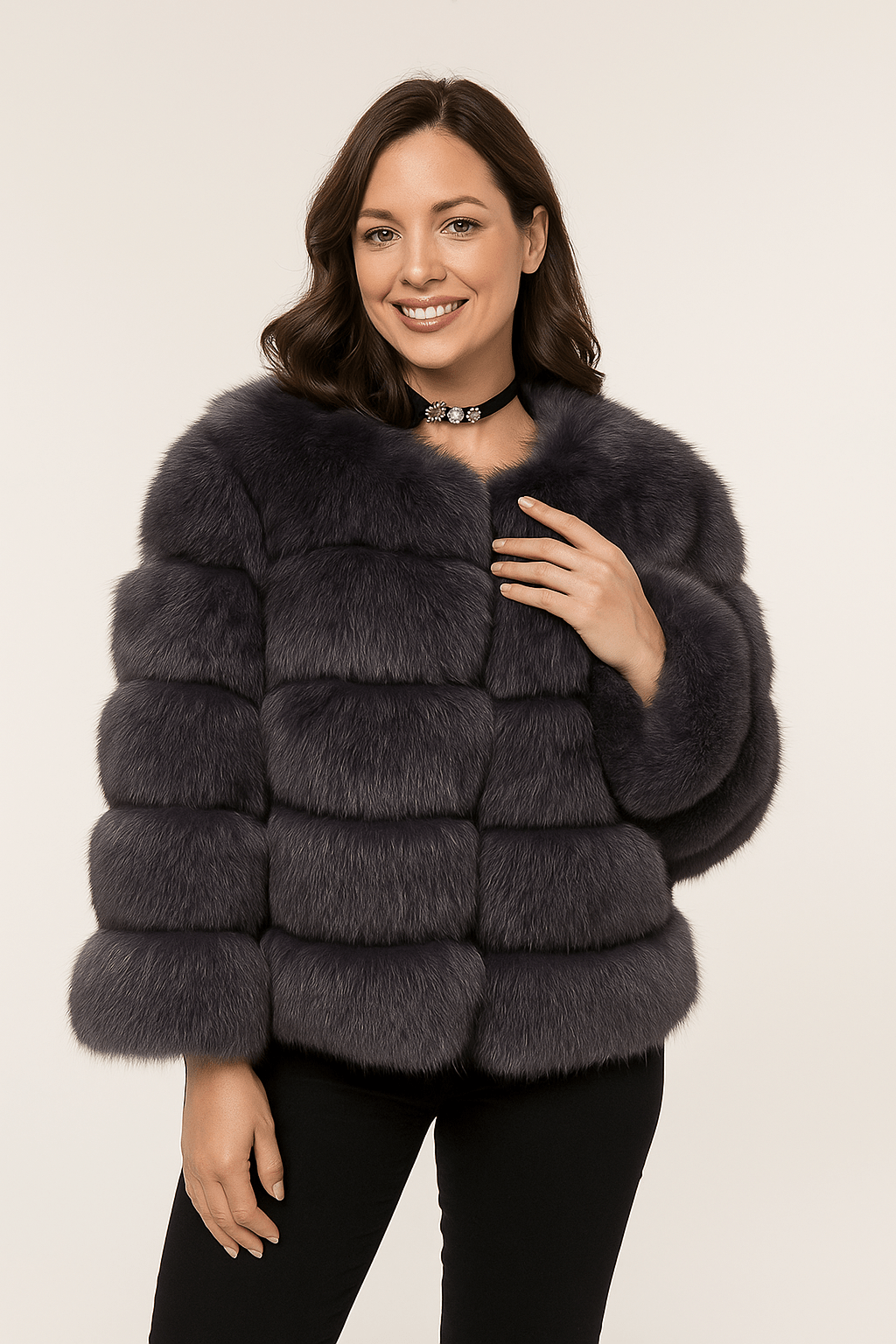 Kirsten | Kurze flauschige Winterjacke aus Kunstfell für Damen 22