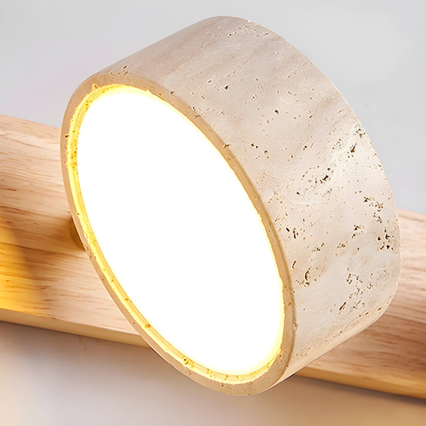 Klaro | Elegante, von Travertin inspirierte Wandleuchte für modernes Wohnen 8