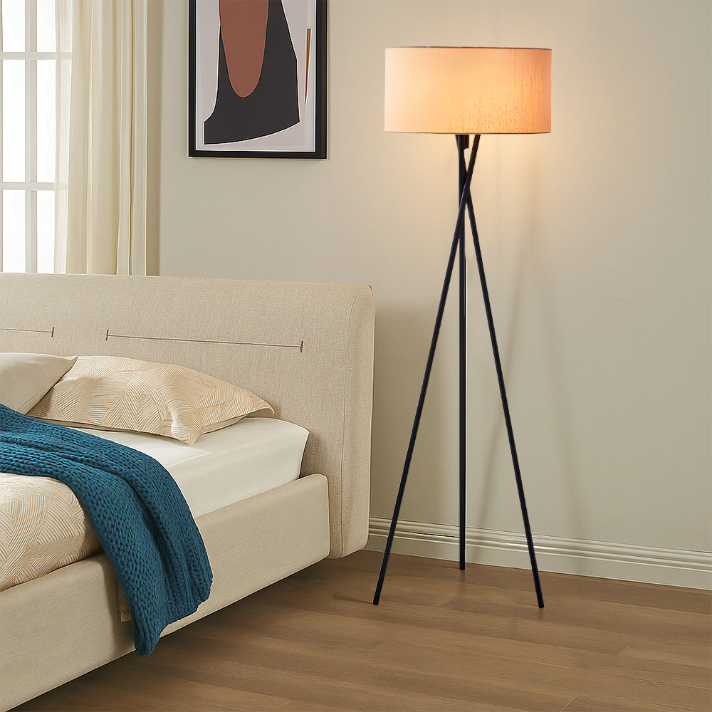 Lightrum | Seiden-Stehlampe für moderne Ästhetik 6