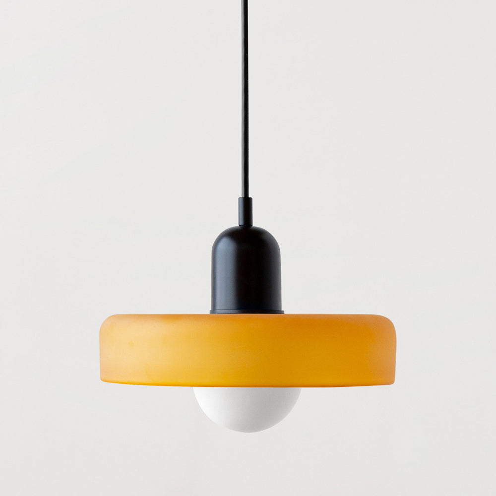 Linea | Bauhaus Farbglas-Pendelleuchte für klassisches Interieur 27