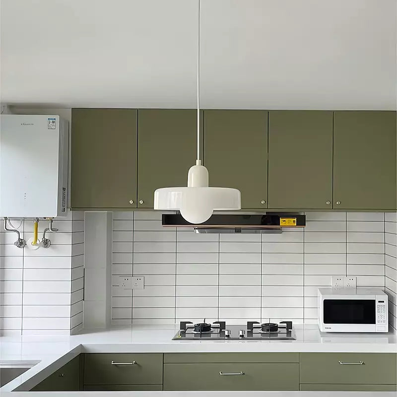 Linea | Bauhaus Farbglas-Pendelleuchte für klassisches Interieur 3