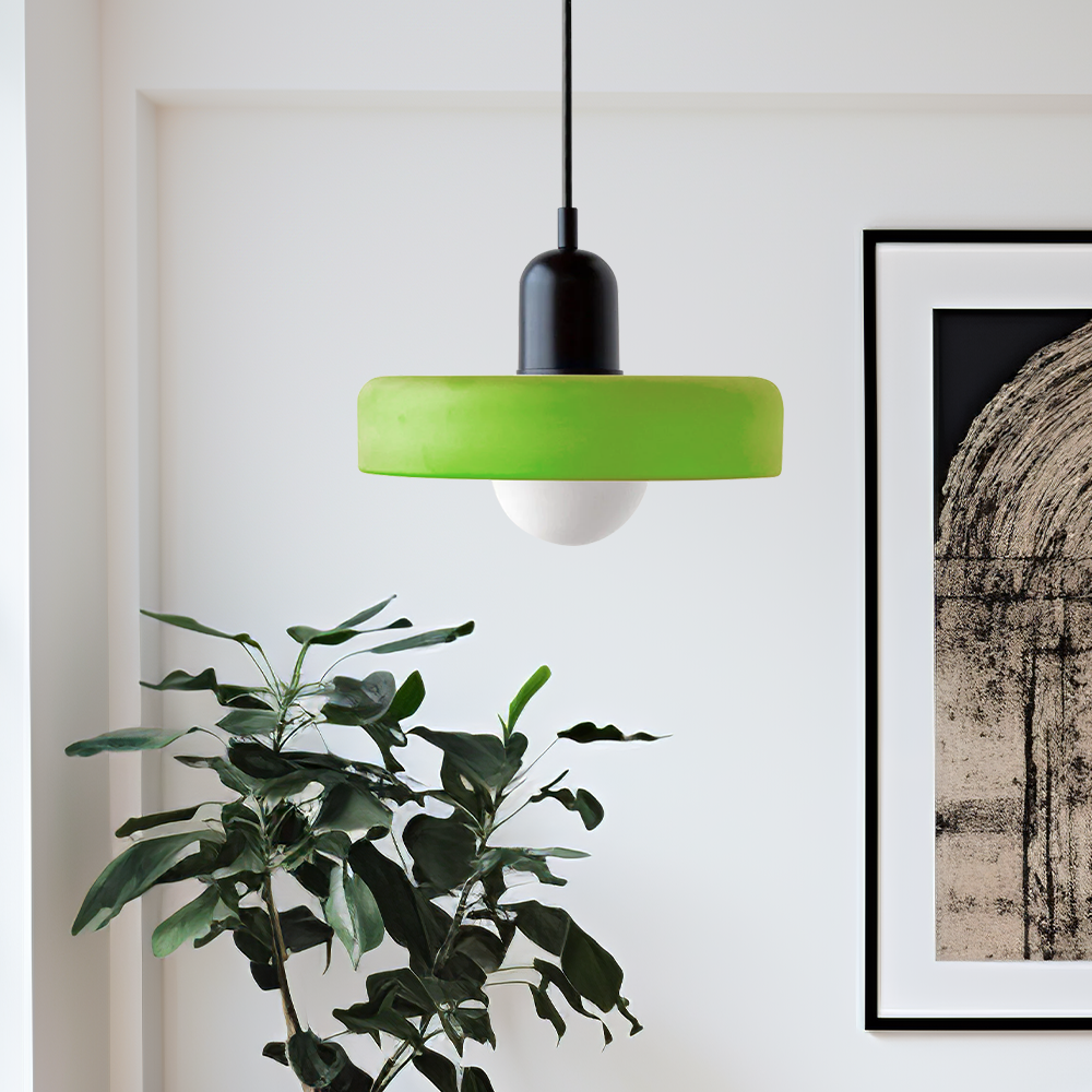 Linea | Bauhaus Farbglas-Pendelleuchte für klassisches Interieur 4