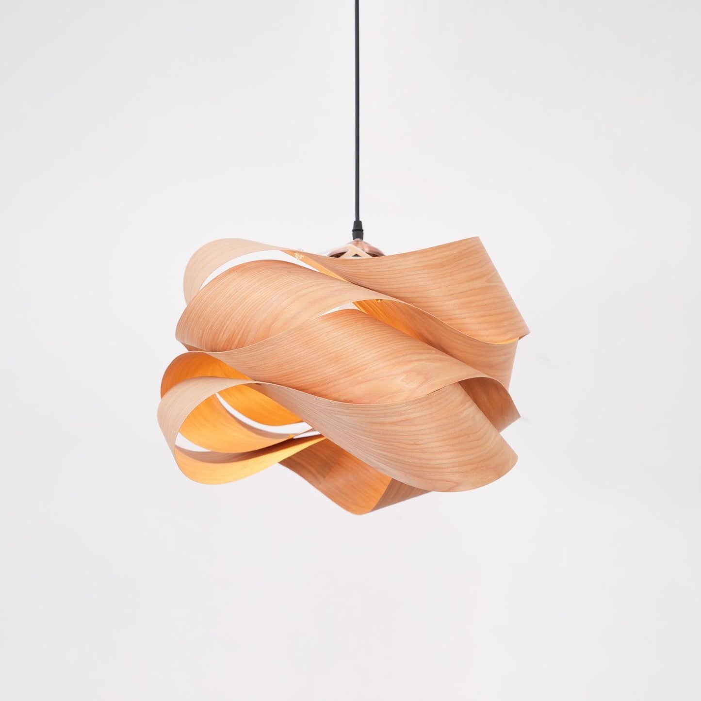 Moderne Pendelleuchte aus Holz mit Handgefertigtem Lampenschirm – Elegante Hängelampe für Esszimmer und Wohnräume 0