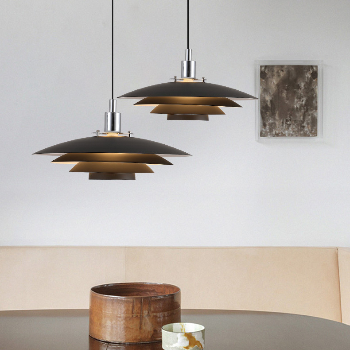 Moderne niedrige Pendelleuchte aus Metall 1