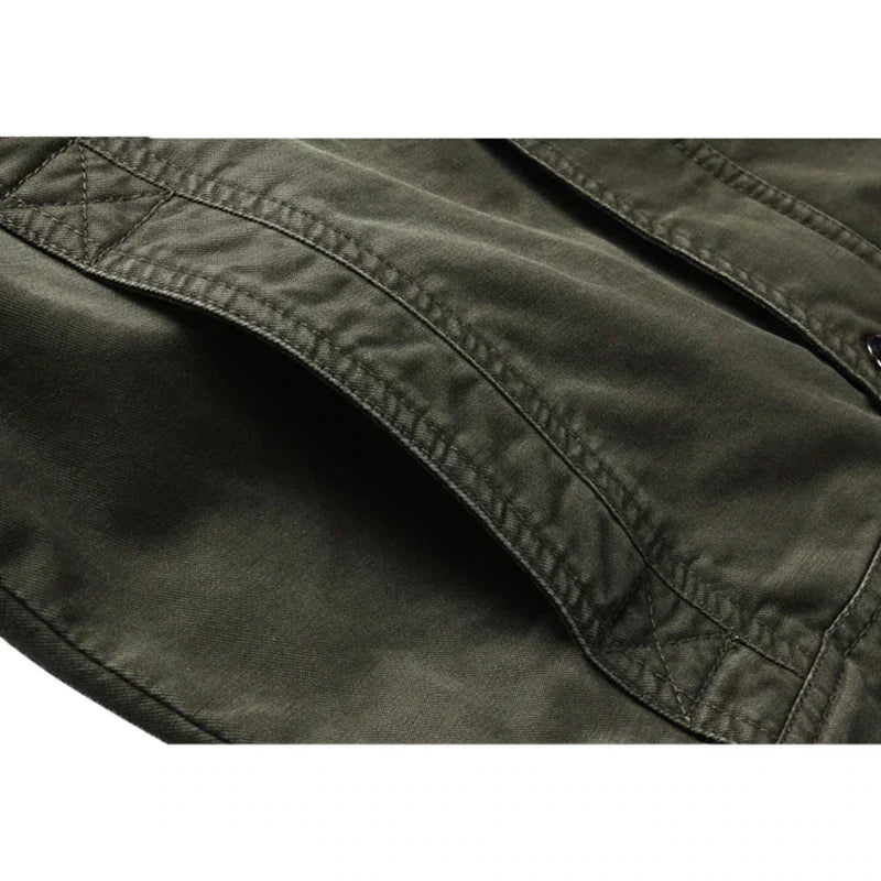 Noah | Robuste Stilvolle Militärjacke 1
