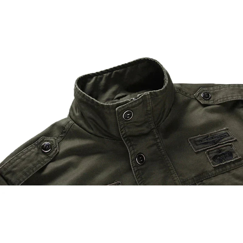 Noah | Robuste Stilvolle Militärjacke 3