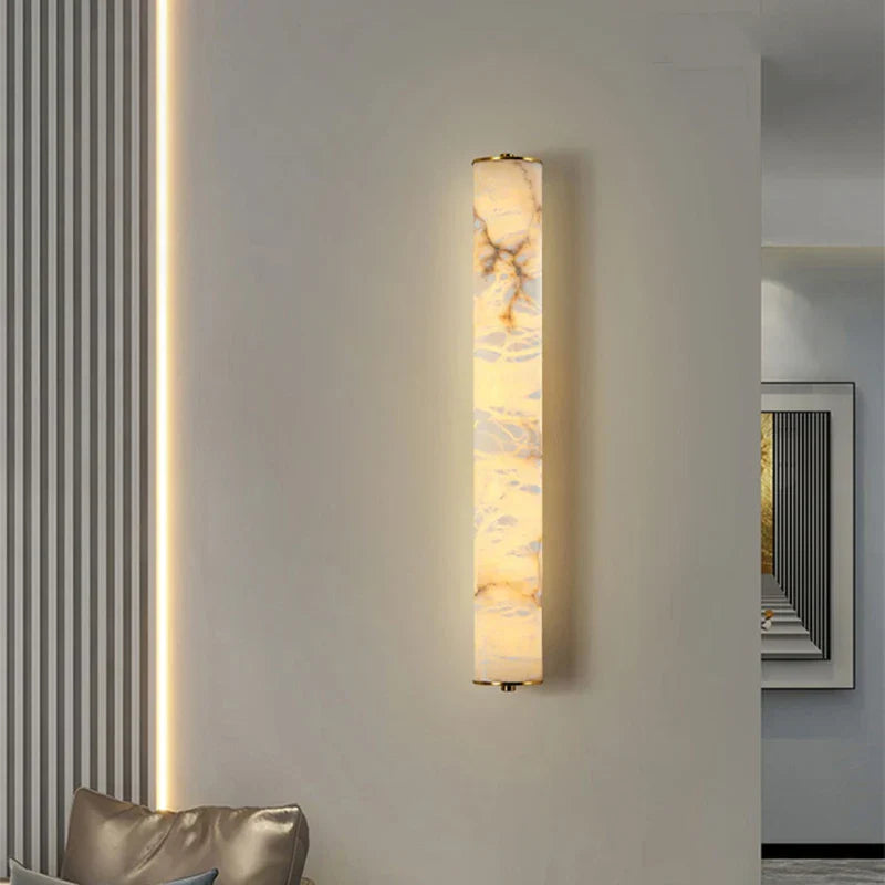 OpalAura – Elegante Marmor-Wandleuchte 4