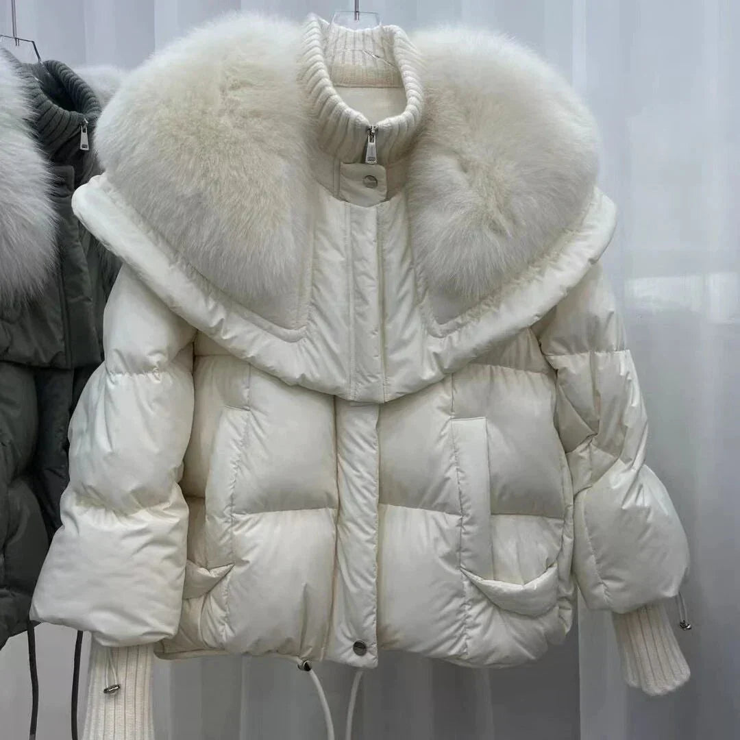 Oslo | Damen Kurzmantel mit wattierter Kapuze für den Winter 6