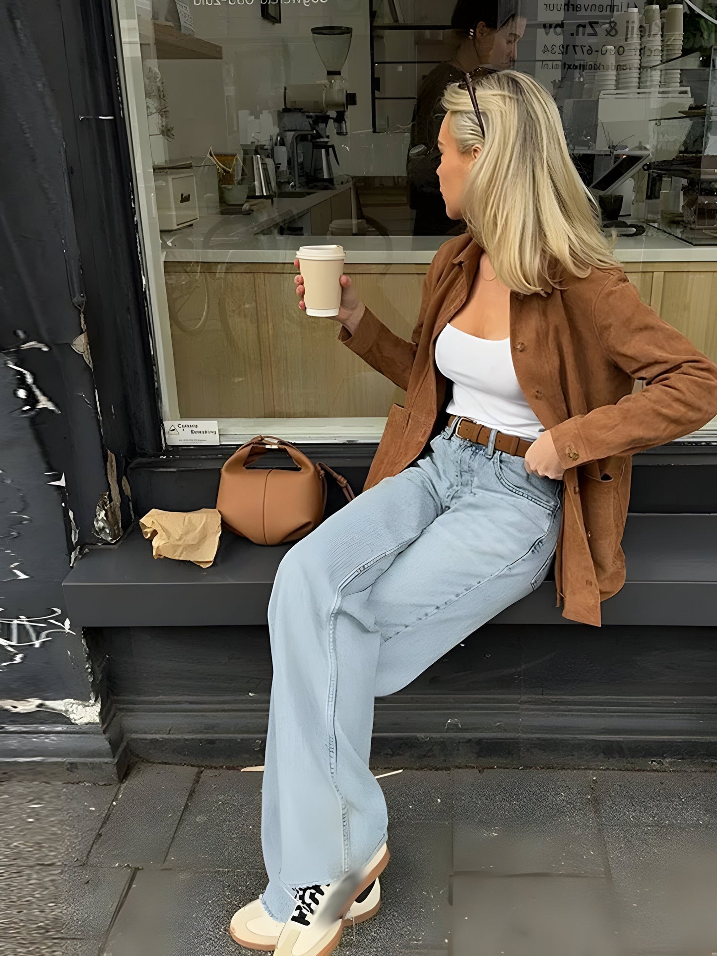 Oversize-Jacke für Damen – Lockere Passform – Knopfleiste vorne – Mittellange Bedeckung 2