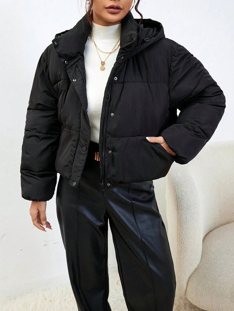 Ruby | Kurze Puffer-Winterjacke mit Kapuze für Damen 1