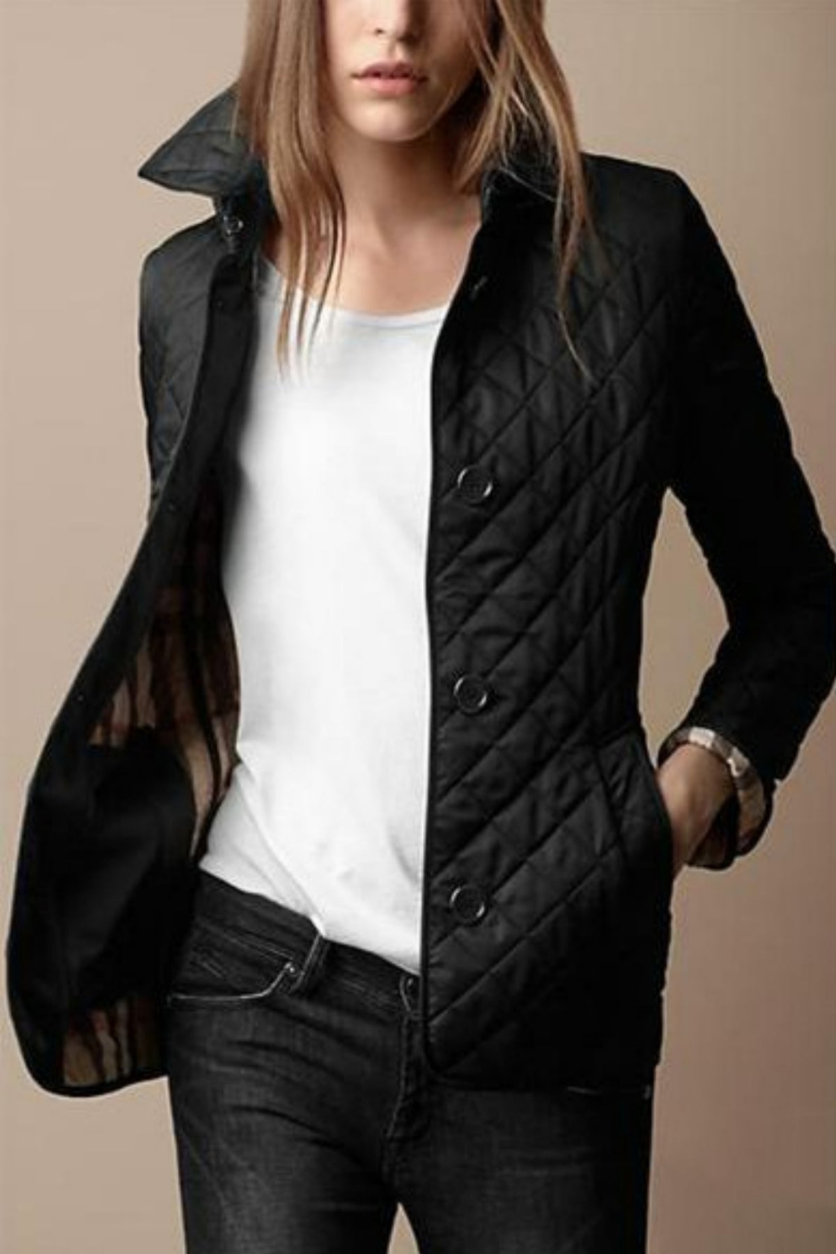 Sienna | Leichte Damen-Winterpufferjacke mit klassischen Knöpfen 1