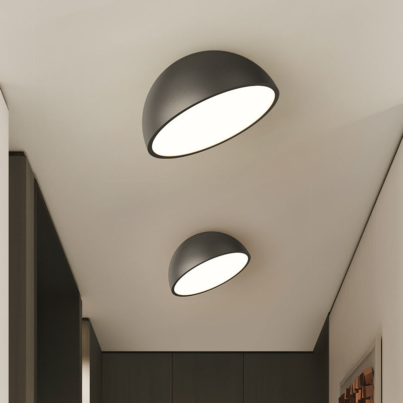 Solvra | Moderne halbrunde Deckenleuchte 0