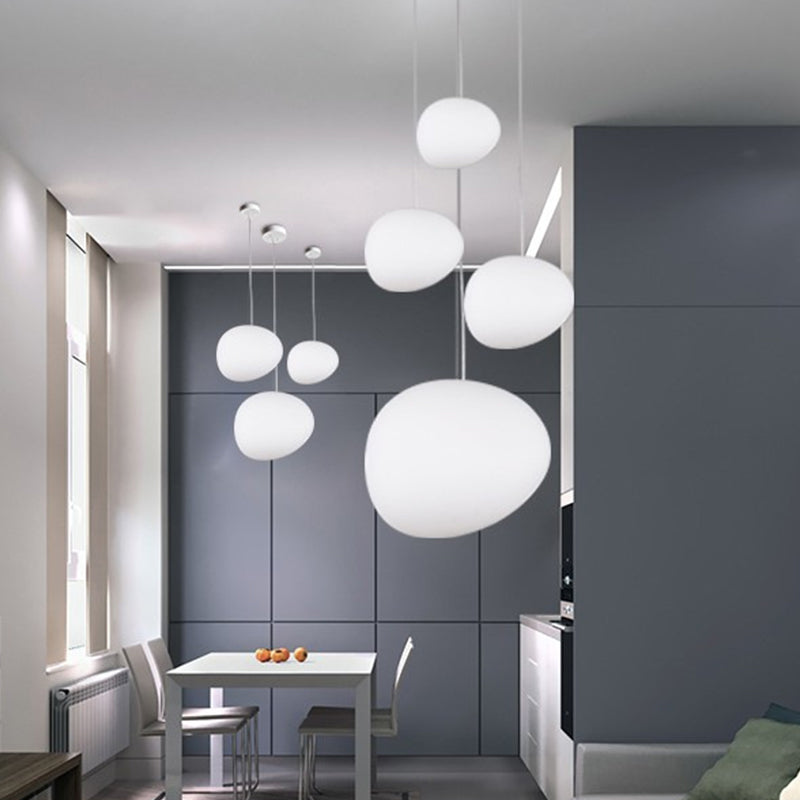 StoneLuxe – Moderne Hängelampe aus cremefarbenem Glas 1