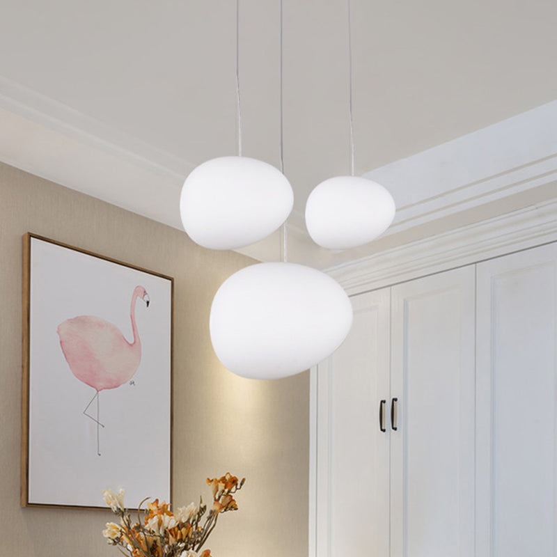 StoneLuxe – Moderne Hängelampe aus cremefarbenem Glas 2