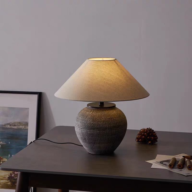 Vyntra | Vintage-inspirierte Keramik-Tischlampe 3