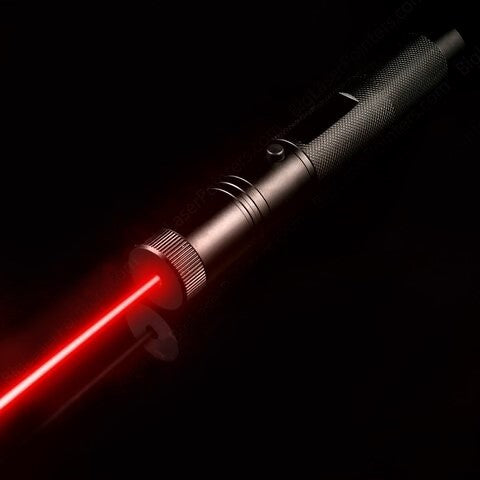 Wiederaufladbarer Laserpointer mit großer Reichweite für den Einsatz im Freien 2