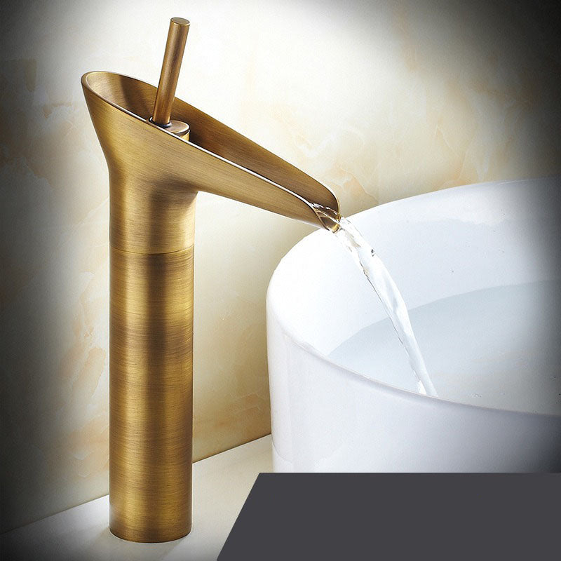Wellen – Nostalgia Waterfall Washbasin Faucet