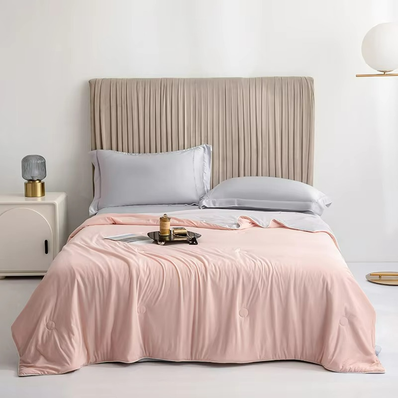 Cooling summer blanket with double-sided cold-touch fabric