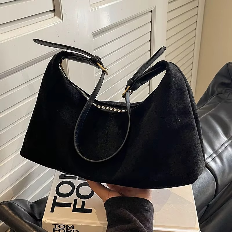 Mala de senhora vintage em camurça com design em meia-lua – Mala preta elegante para qualquer ocasião