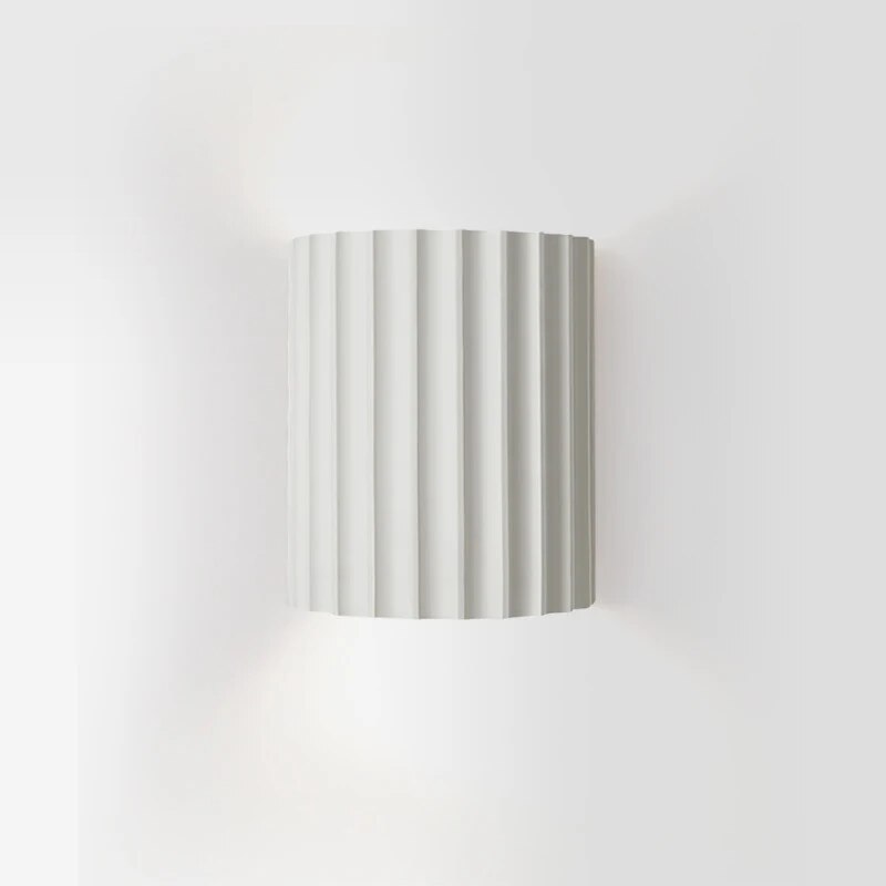 Lampada da parete moderna in resina – Illuminazione artistica per interni contemporanei