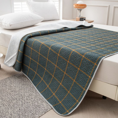 Self-cooling dog mat – Non-toxic, soft cooling pad for indoor & outdoor use, washable & available in various sizes