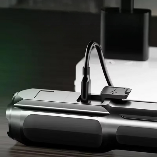 Lanterna LED EDC potente | Gadget de autodefesa com feixe de luz forte e funções práticas