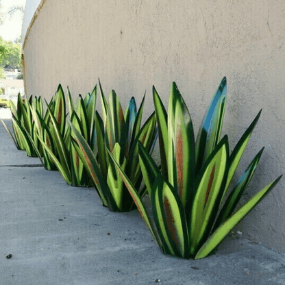Handmade Waterproof Solar Agave Lamp – Elegant Solar Lighting for the Garden