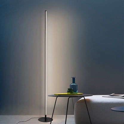 ColumnLight – Elegant LED floor lamp with wireless control