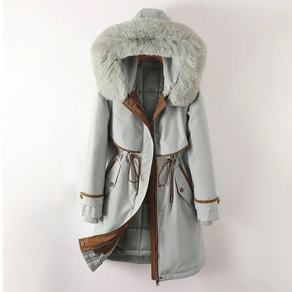 Ashley | Kuschelige gesteppte Winterjacke mit Kapuze für Damen 2