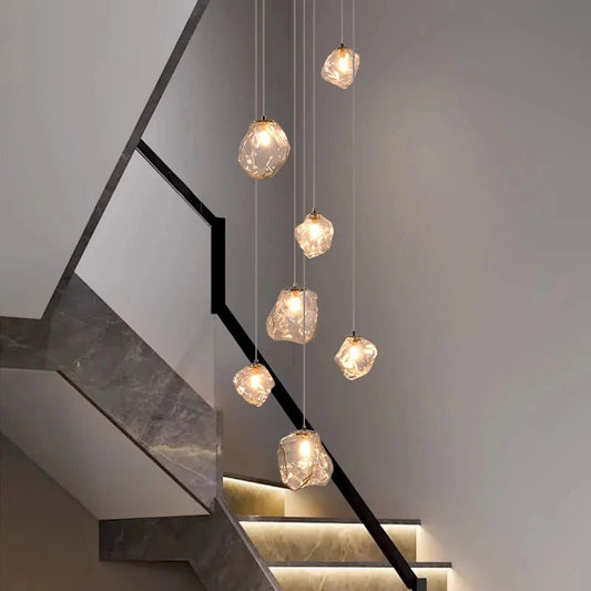 Aurifera | Skandinavischer Villa-Treppenkronleuchter für anspruchsvolles Interieur 0