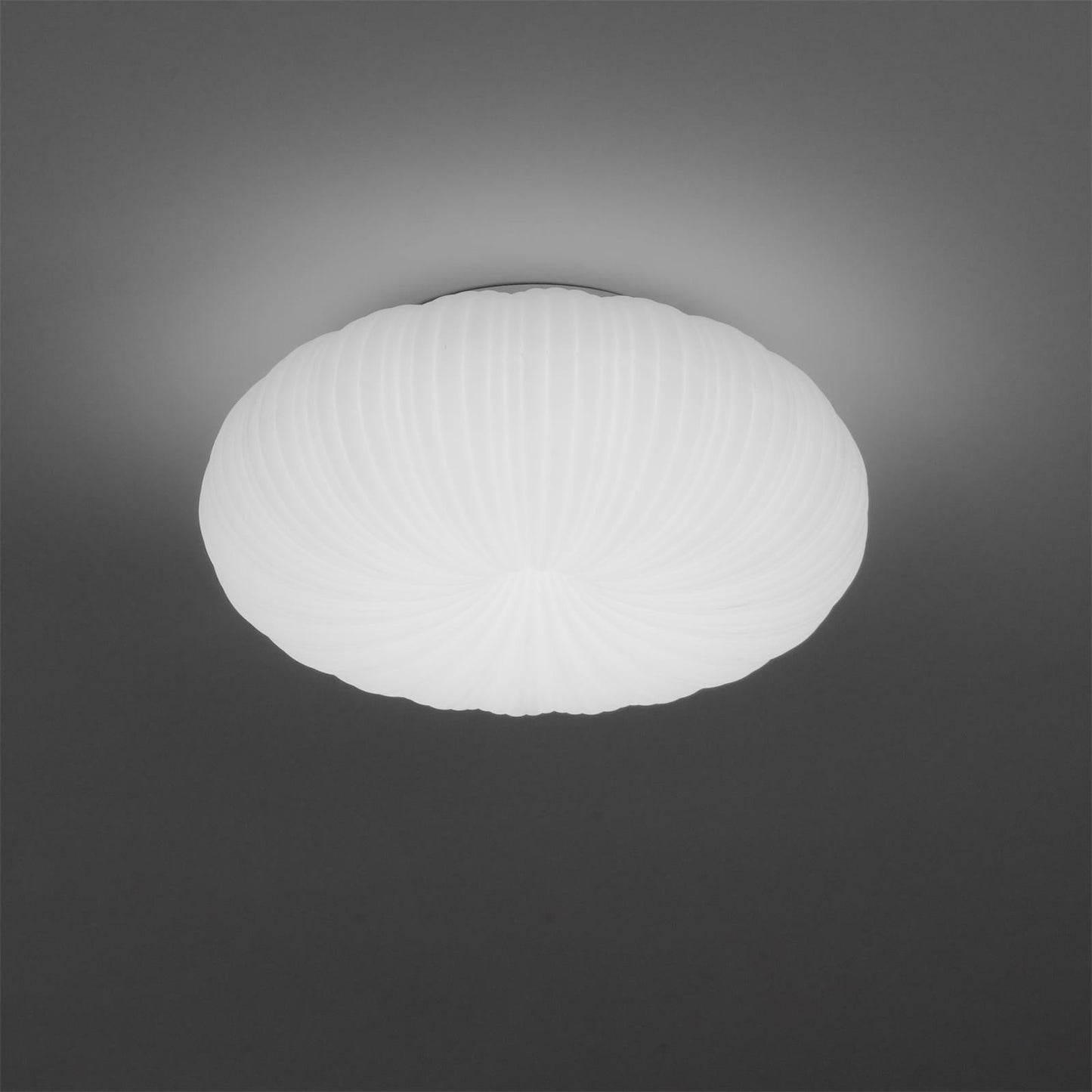 Ambiente ceiling light – Elegant ceiling lamp design
