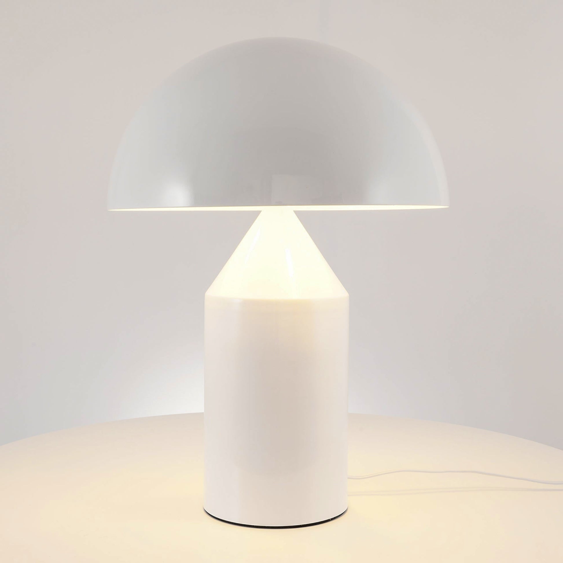 BrightTip - Minimalistische Tischlampe 3