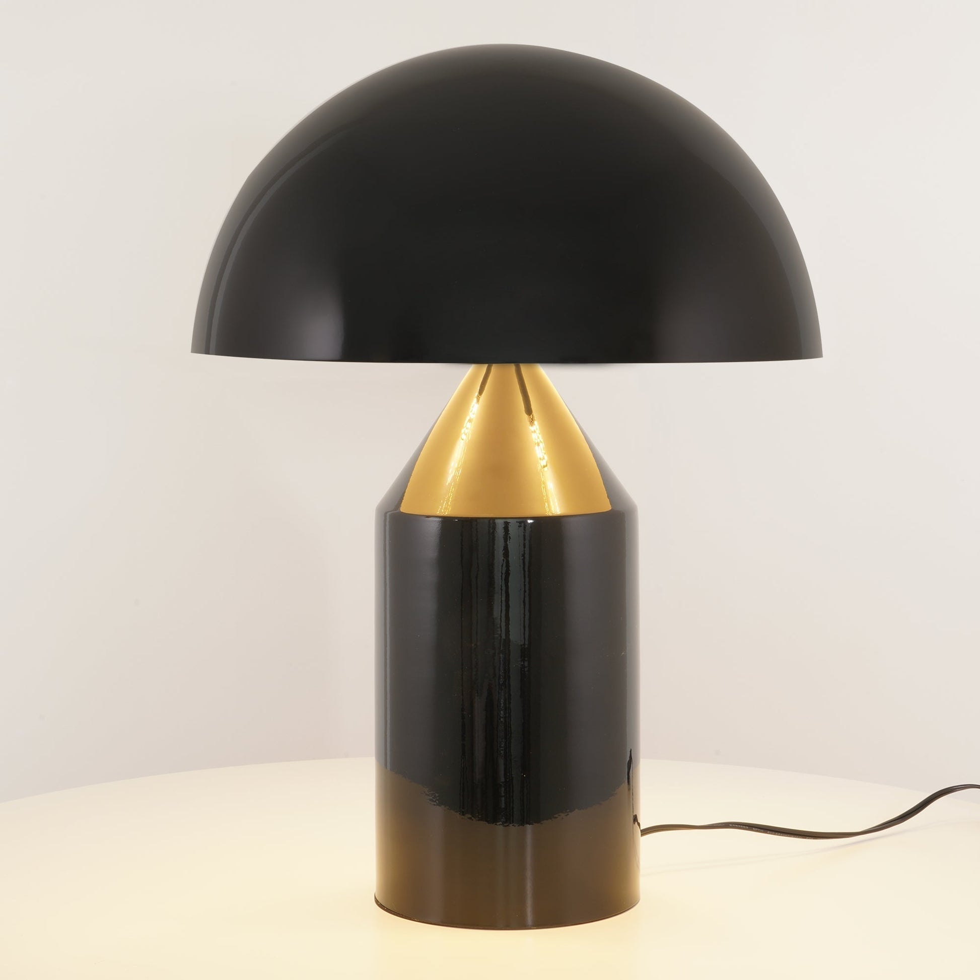 BrightTip - Minimalistische Tischlampe 4