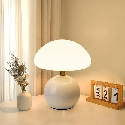 ChicMushroom – Cremefarbene Beleuchtung im Bauhaus-Stil 8