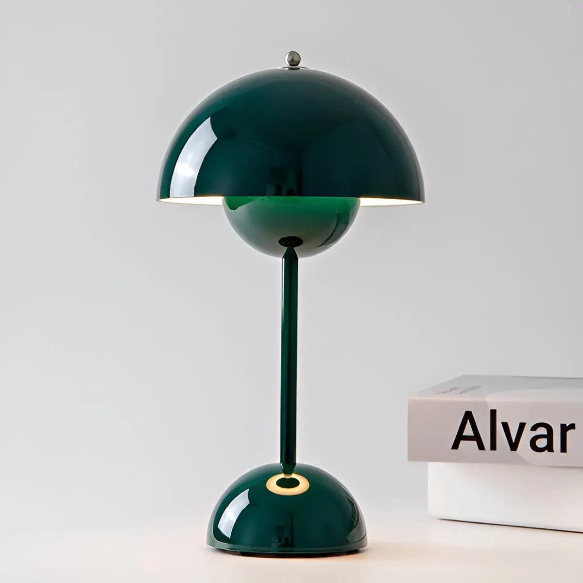 EisLicht – Modern table lamp design
