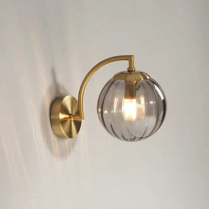 CrystalGlow – Moderne Glaswandleuchte 8